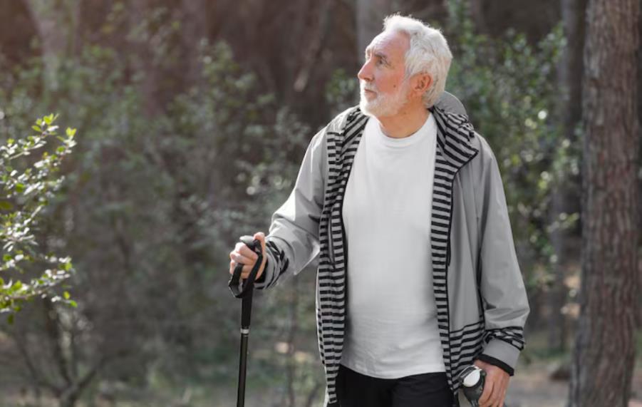 how emergency call button for seniors helps in emergencies 3