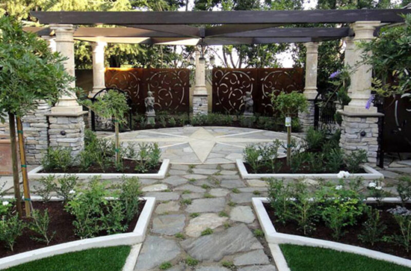 tips for choosing materials and layout when designing the perfect hardscape