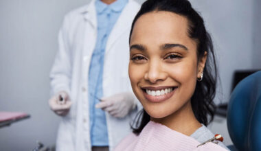 5 signs you need professional teeth whitening with a dentist in maple ridge