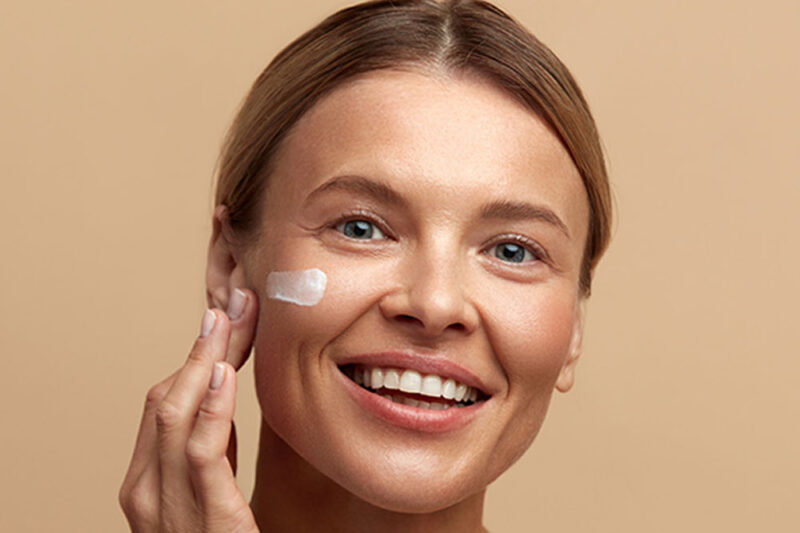 benefits and uses of retinal cream in skincare