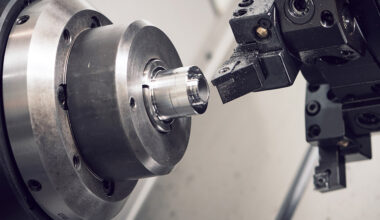 features to look for in metalworking equipment