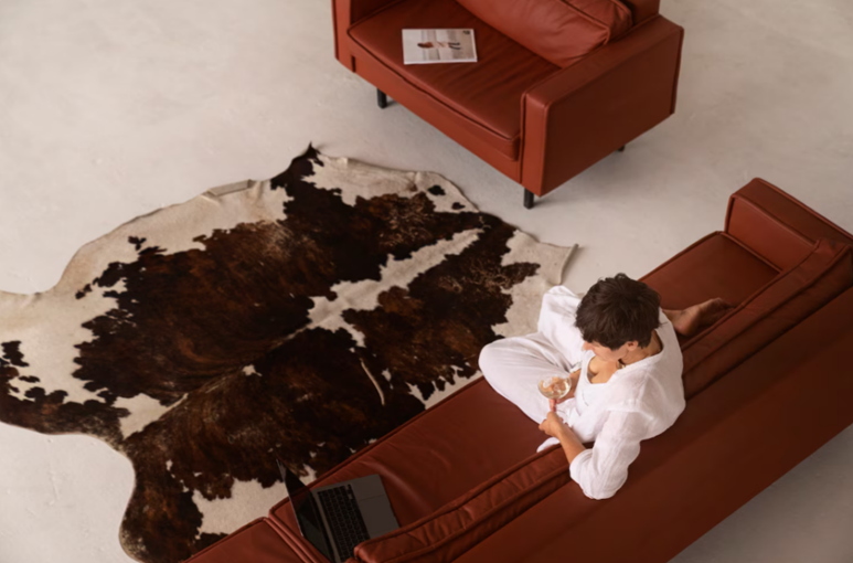 how genuine cowhide leather elevates home decor styles 2